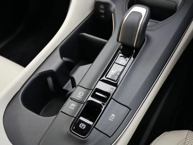 Toyota CROWN CROSSOVER G ADVANCED LEATHER PACKAGE 2022 — миниатюра 3