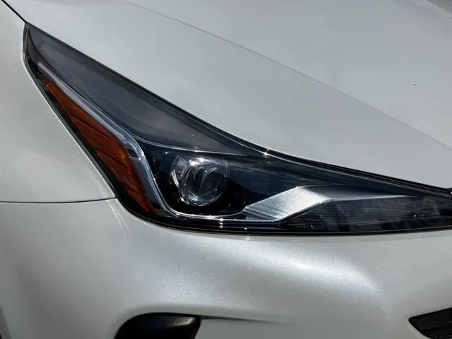 Toyota Prius S 2022 — миниатюра 2