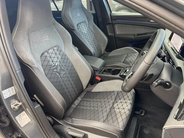 Volkswagen GOLF VARIANT ETSI R LINE 2024 — миниатюра 3