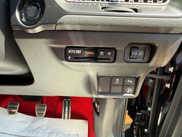 Honda CIVIC TYPE R 2026 — миниатюра 4