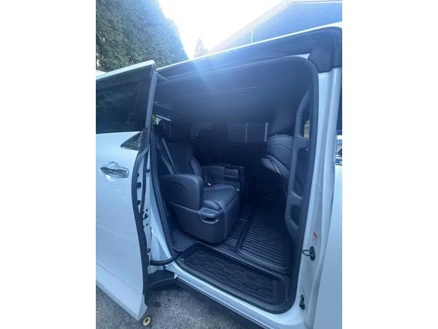 Toyota ALPHARD HYBRID Z 2024 — миниатюра 4