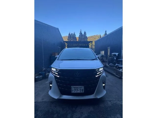 Toyota ALPHARD HYBRID Z 2024 — фото 1, купить с доставкой в Москву