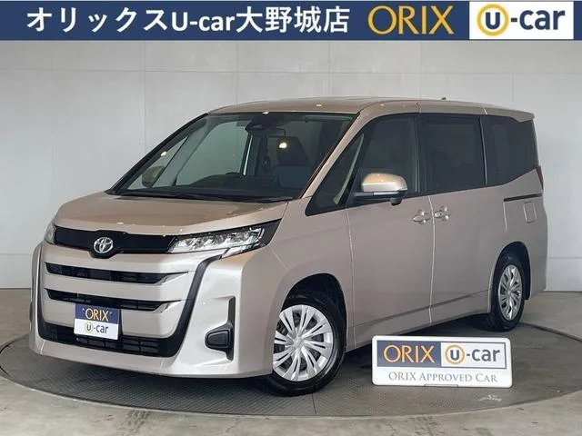 Toyota NOAH X 2023 — фото 1, купить с доставкой в Москву
