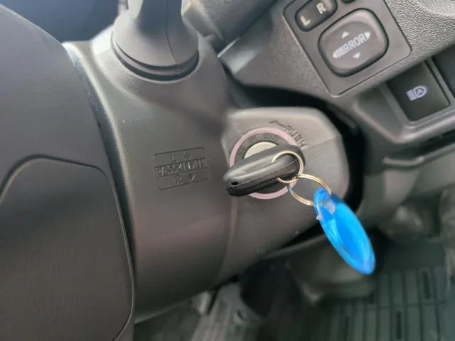 Toyota HIACE VAN DX GL PACKAGE 2026 — миниатюра 3