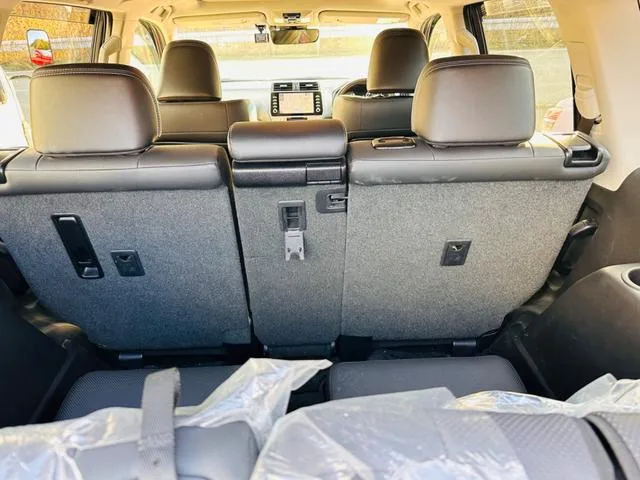 Toyota Land Cruiser Prado 2022 — миниатюра 3