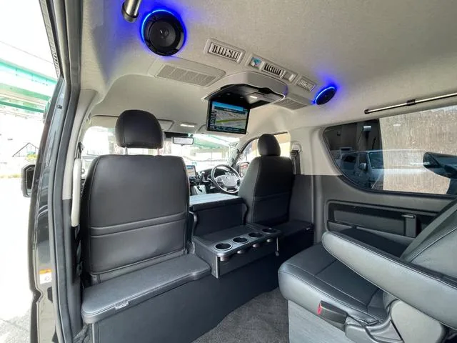 Toyota HIACE WAGON GL 2023 — миниатюра 3