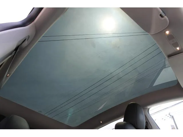 Tesla Model Y RWD 2024 — миниатюра 5