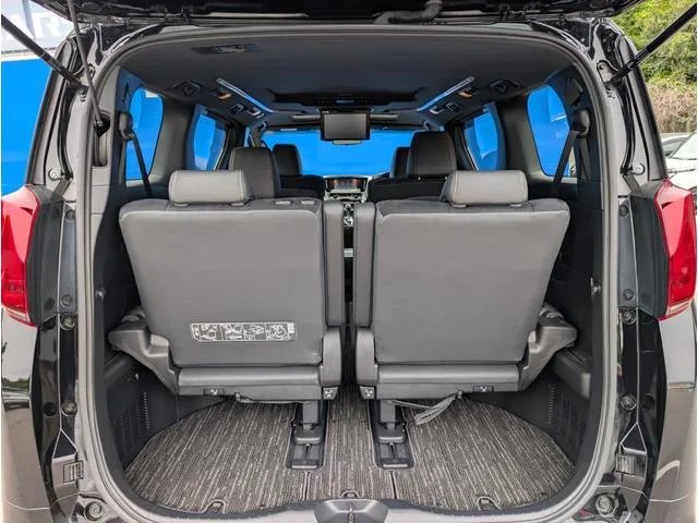Toyota Alphard 2022 — миниатюра 3