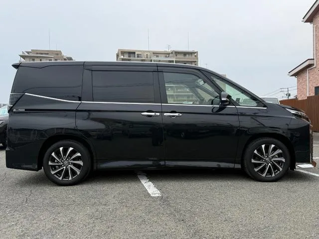 Toyota VOXY HYBRID S-Z 2022 — миниатюра 2
