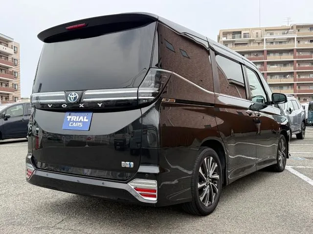Toyota VOXY HYBRID S-Z 2022 — миниатюра 3