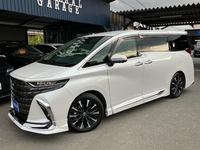Toyota ALPHARD HYBRID EXECUTIVE LOUNGE 2025 — миниатюра 3