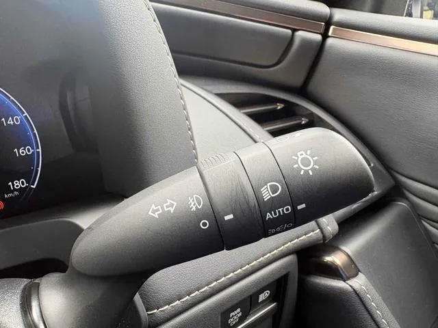 Toyota Alphard Z 2024 — миниатюра 2