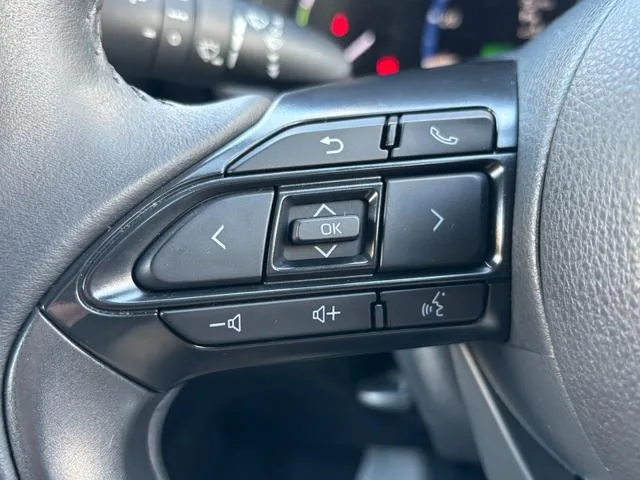 Toyota YARIS CROSS HYBRID Z 2023 — миниатюра 3