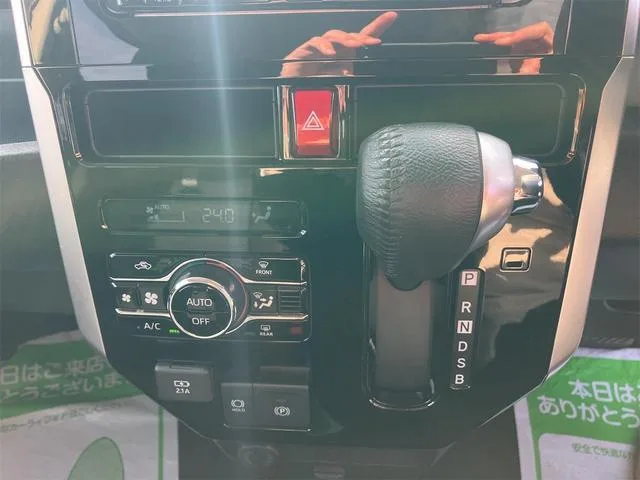 Toyota ROOMY CUSTOM G 2024 — миниатюра 2