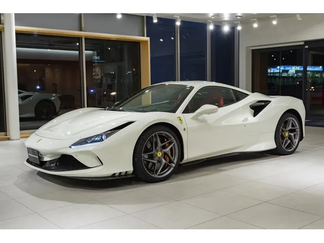 Ferrari F 8 Tributo BASE GRADE 2022 — миниатюра 3