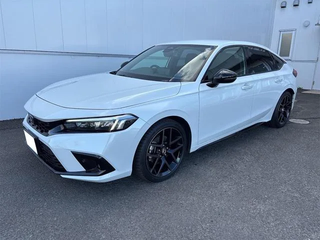 Honda CIVIC E:HEV 2022 — миниатюра 3