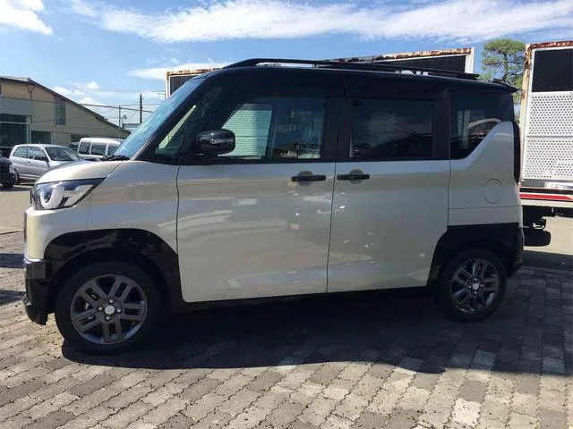 Mitsubishi DELICA MINI G PREMIUM 2023 — миниатюра 2