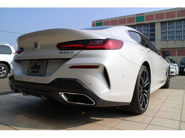 BMW 8 Series 840D X DRIVE GRAN COUPE EXCLUSIVE M SPORT 2023 — миниатюра 2
