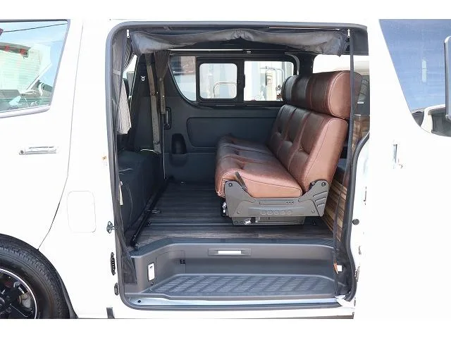 Toyota HIACE VAN 2023 — миниатюра 3