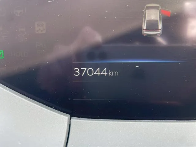 Toyota Prius Z 2023 — миниатюра 3