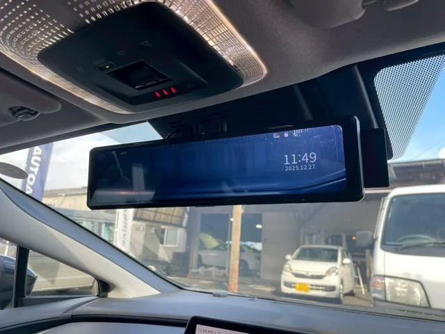 Toyota Prius Z 2023 — миниатюра 5