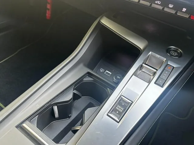 Peugeot 308 GT HYBRID 2025 — миниатюра 5