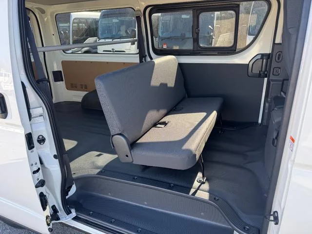 Toyota HIACE VAN DX GL PACKAGE 2026 — миниатюра 4