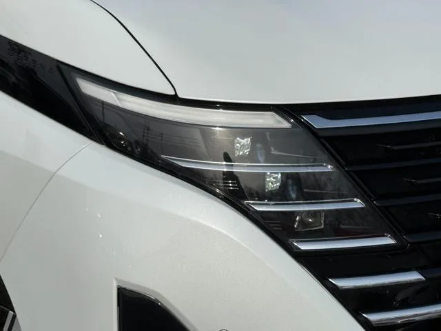 Nissan SERENA HIGHWAY STAR V 2023 — миниатюра 5