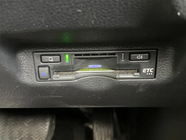 Toyota SIENTA HYBRID Z 2023 — миниатюра 3