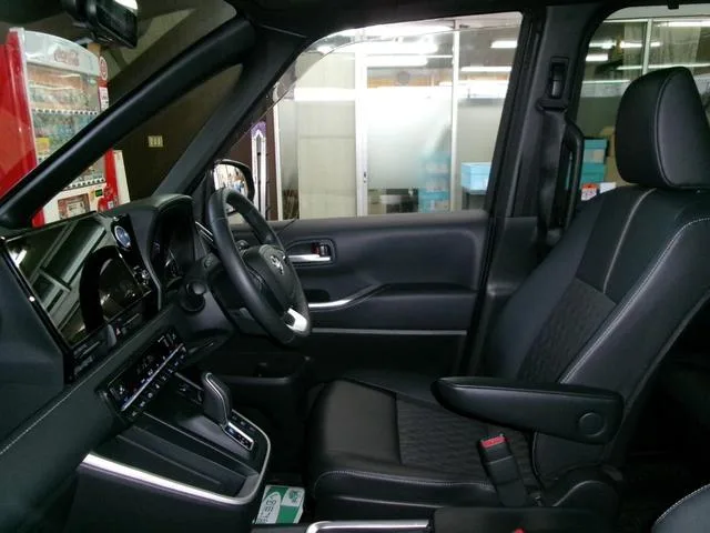 Toyota NOAH HYBRID S-Z 2023 — миниатюра 4