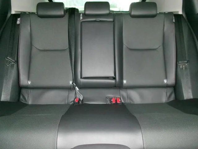 Toyota Prius Z 2023 — миниатюра 5