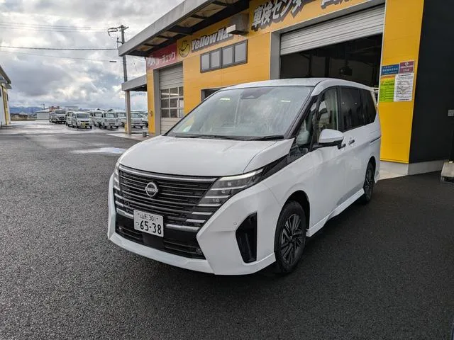 Nissan SERENA E-4ORCE HIGHWAY STAR V 2025 — миниатюра 2