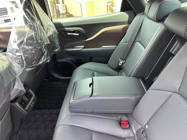 Toyota CROWN CROSSOVER G ADVANCED LEATHER PACKAGE 2022 — миниатюра 4