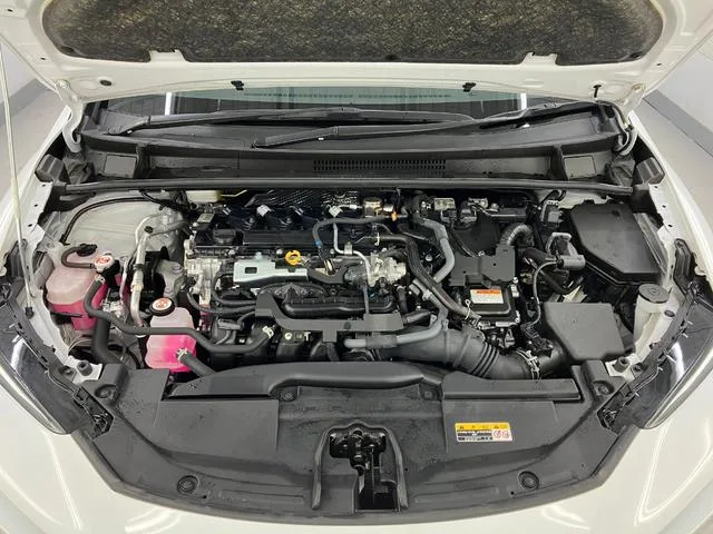 Toyota Prius Z 2023 — миниатюра 5