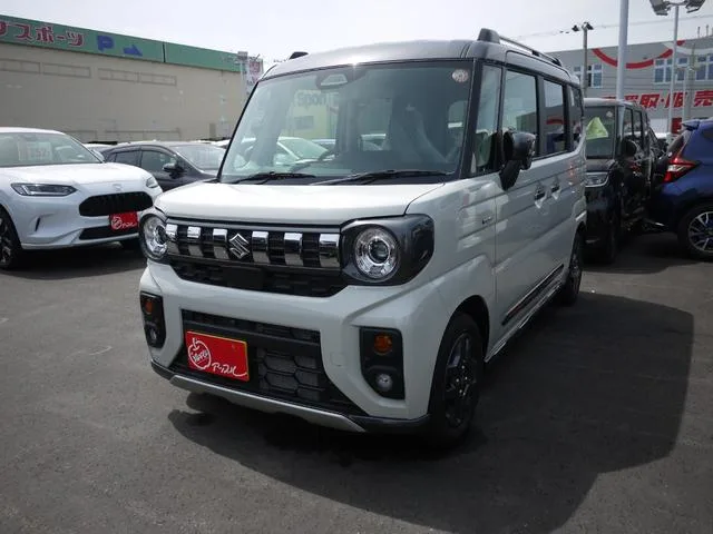 Suzuki SPACIA GEAR HYBRID XZ 2025 — фото 1, купить с доставкой в Москву