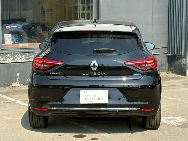 Renault LUTECIA E-TECH FULL HYBRID LEATHER PACK 2025 — миниатюра 3