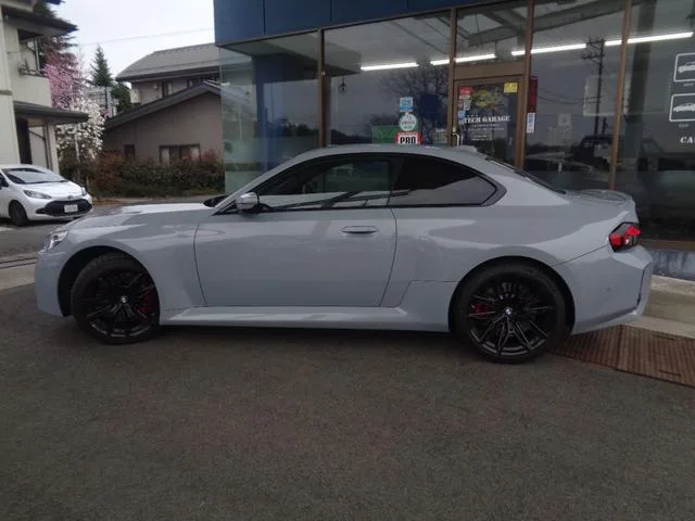 BMW M2 BASE GRADE HI-LINE PACKAGE 2024 — миниатюра 2