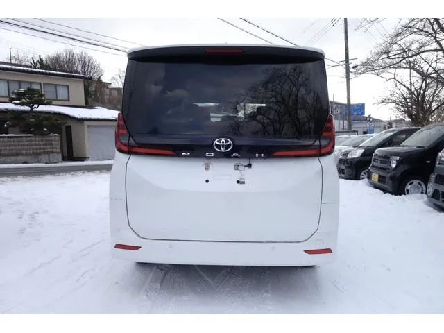 Toyota NOAH X 2022 — миниатюра 2