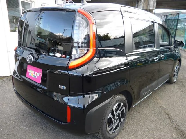 Toyota SIENTA HYBRID Z 2023 — миниатюра 2