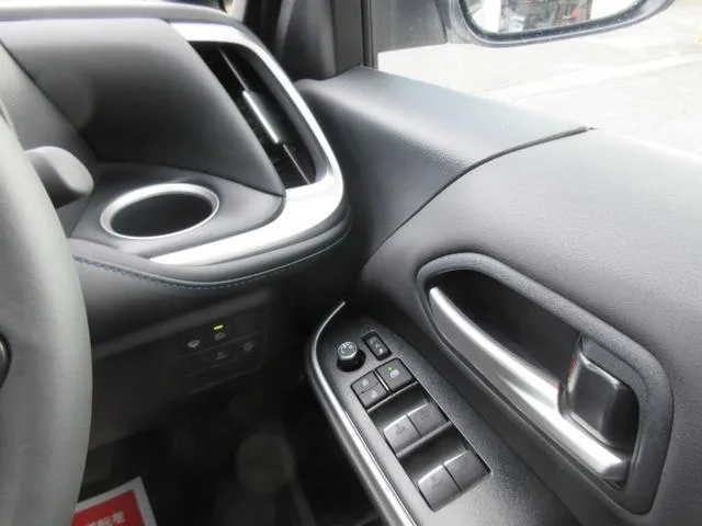 Toyota VOXY HYBRID S-Z 2025 — миниатюра 3