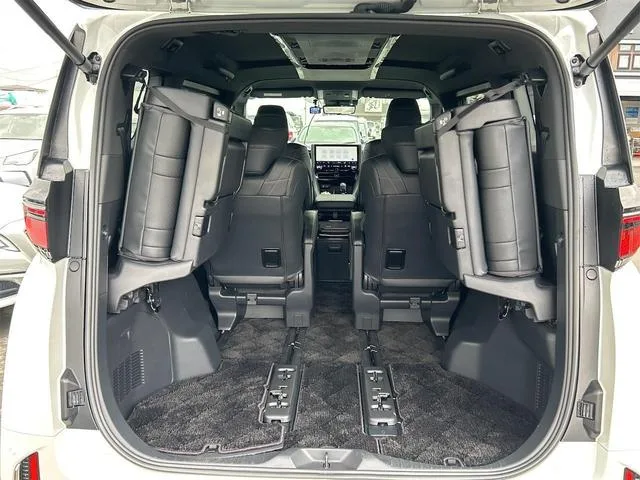 Toyota VELLFIRE HYBRID Z PREMIER 2023 — миниатюра 4