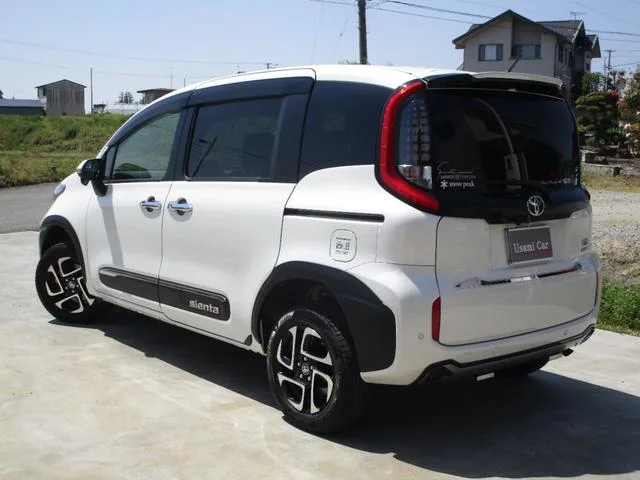 Toyota SIENTA HYBRID Z 2022 — фото 1, купить с доставкой в Москву