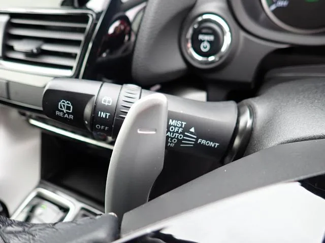 Mitsubishi ECLIPSE CROSS PHEV G 2022 — миниатюра 3