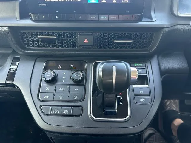 Honda STEPWAGON AIR 2024 — миниатюра 3