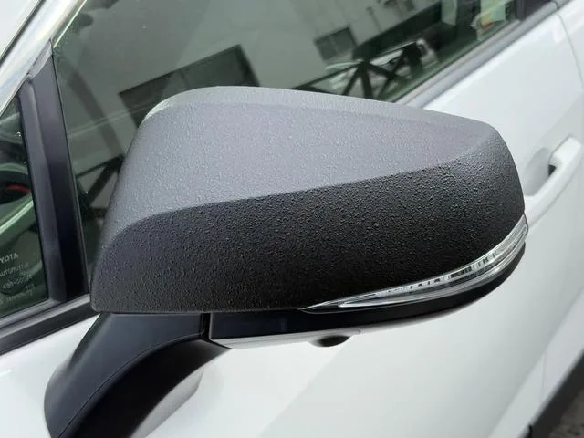 Toyota RAV4 ADVENTURE OFFROAD PACKAGE II 2023 — миниатюра 3