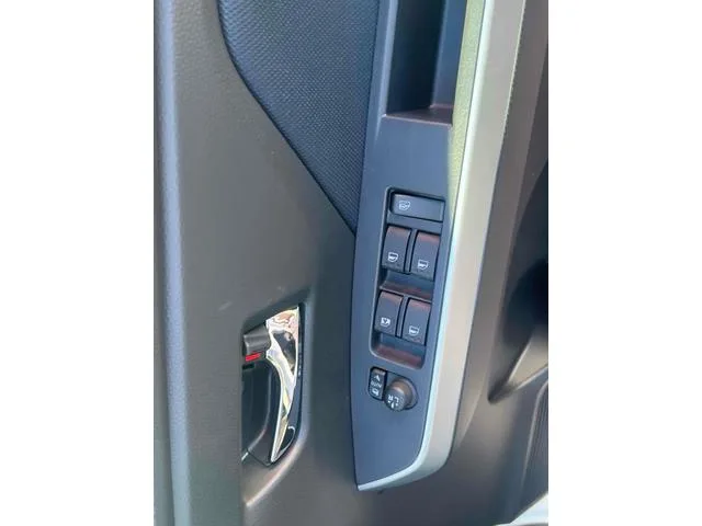 Toyota ROOMY CUSTOM G 2024 — миниатюра 3