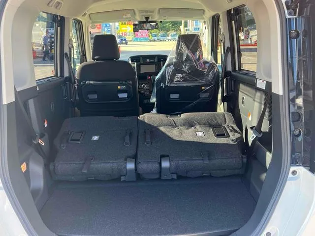 Toyota ROOMY CUSTOM G 2024 — миниатюра 5