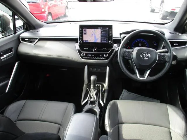 Toyota CorollaCross Z 2023 — миниатюра 5