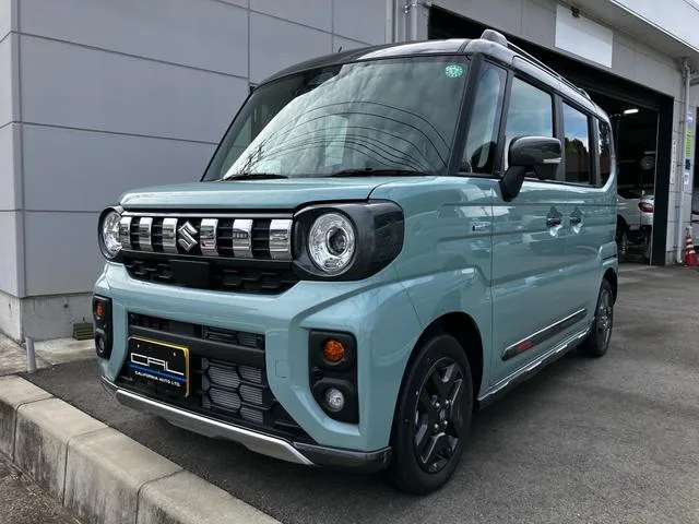 Suzuki SPACIA GEAR HYBRID XZ 2024 — фото 1, купить с доставкой в Москву