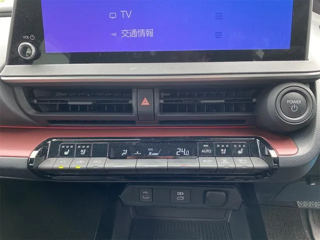 Toyota Prius Z 2024 — миниатюра 5